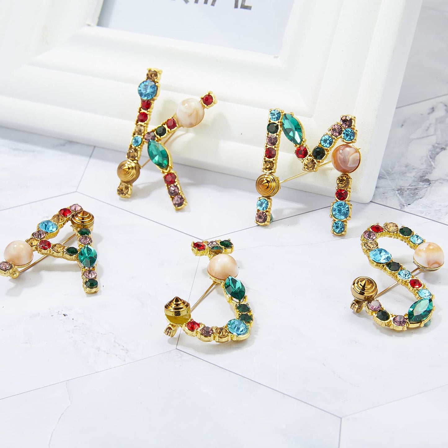 RINHOO Crystal Pearl Initial Brooch Gold Plated Enamel Colorful Letter Alphabet Breastpin Pin Jewelry for GIFTS (Gold B)